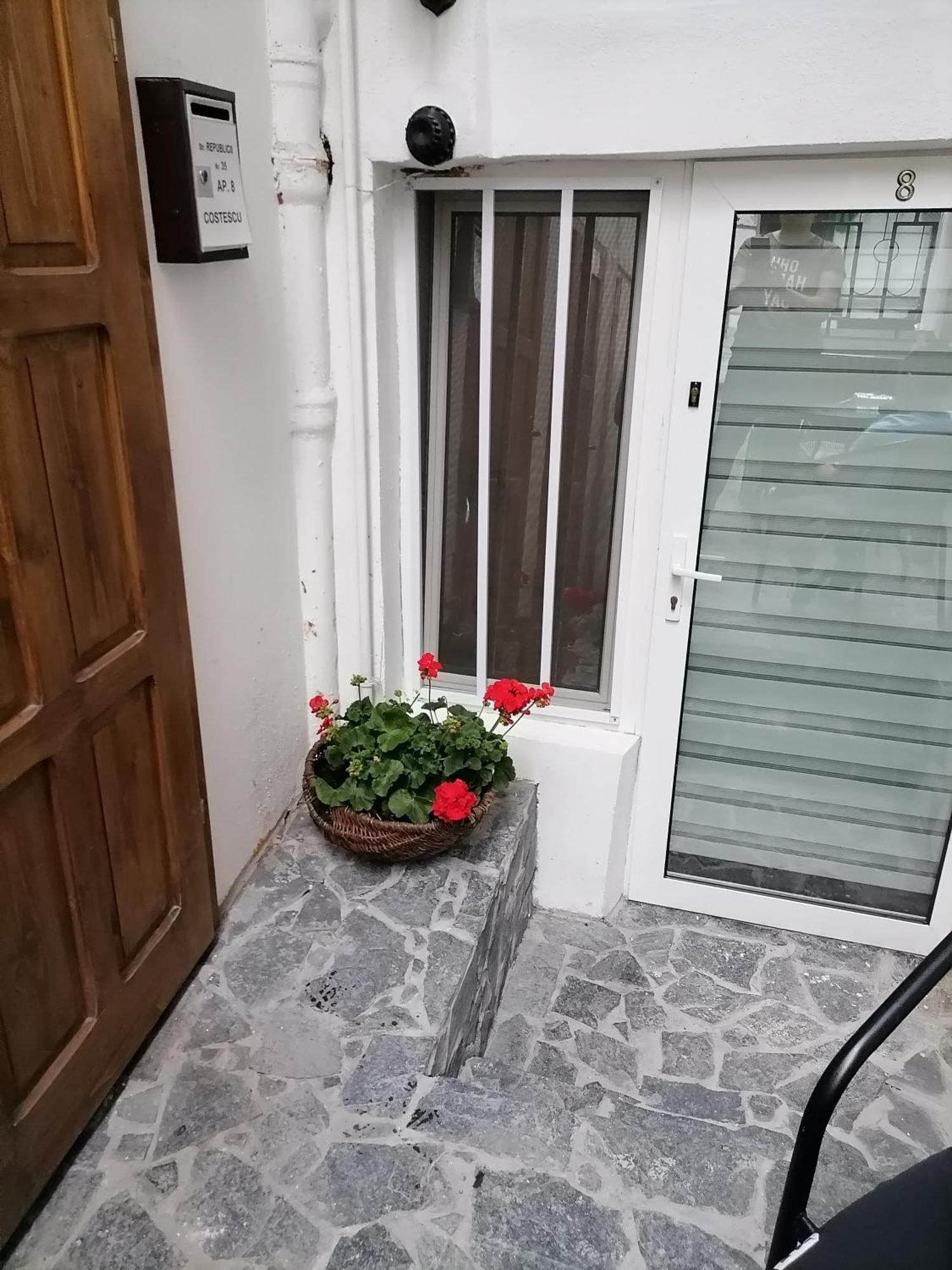 Republicii Rustic Apartament In Brasov City Center Buitenkant foto