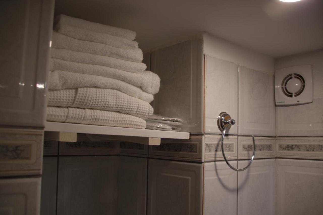 Republicii Rustic Apartament In Brasov City Center Buitenkant foto