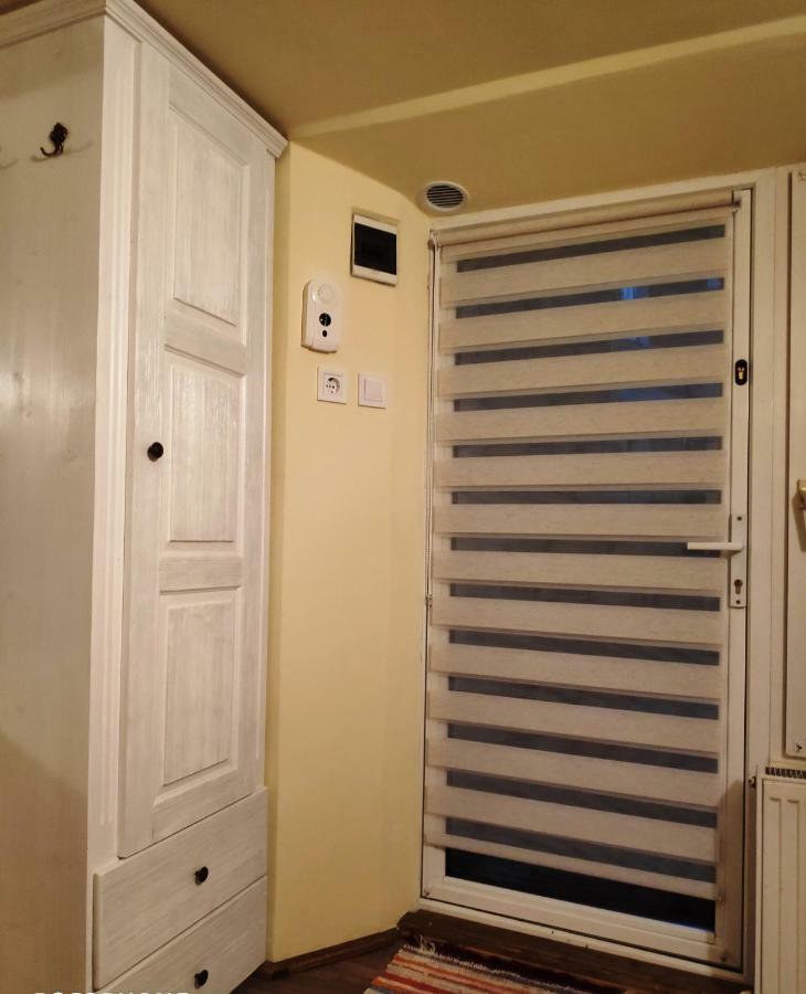 Republicii Rustic Apartament In Brasov City Center Buitenkant foto
