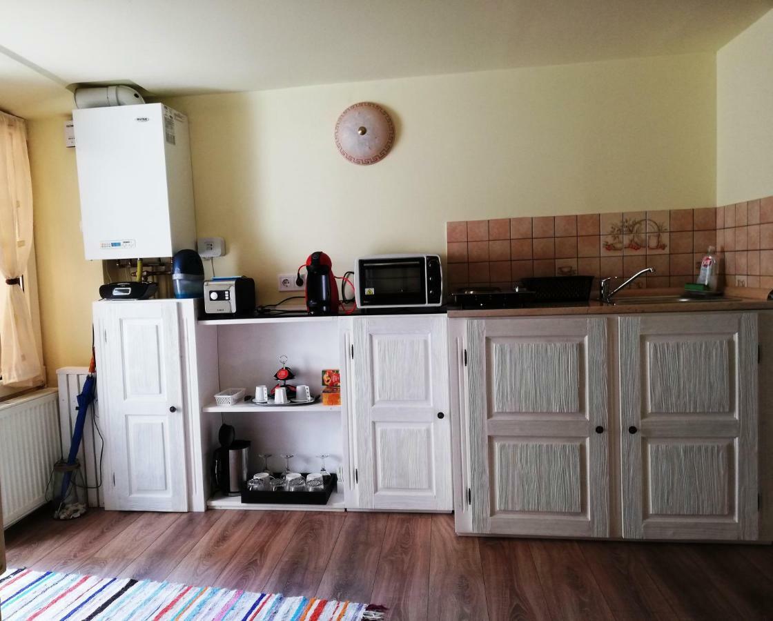 Republicii Rustic Apartament In Brasov City Center Buitenkant foto